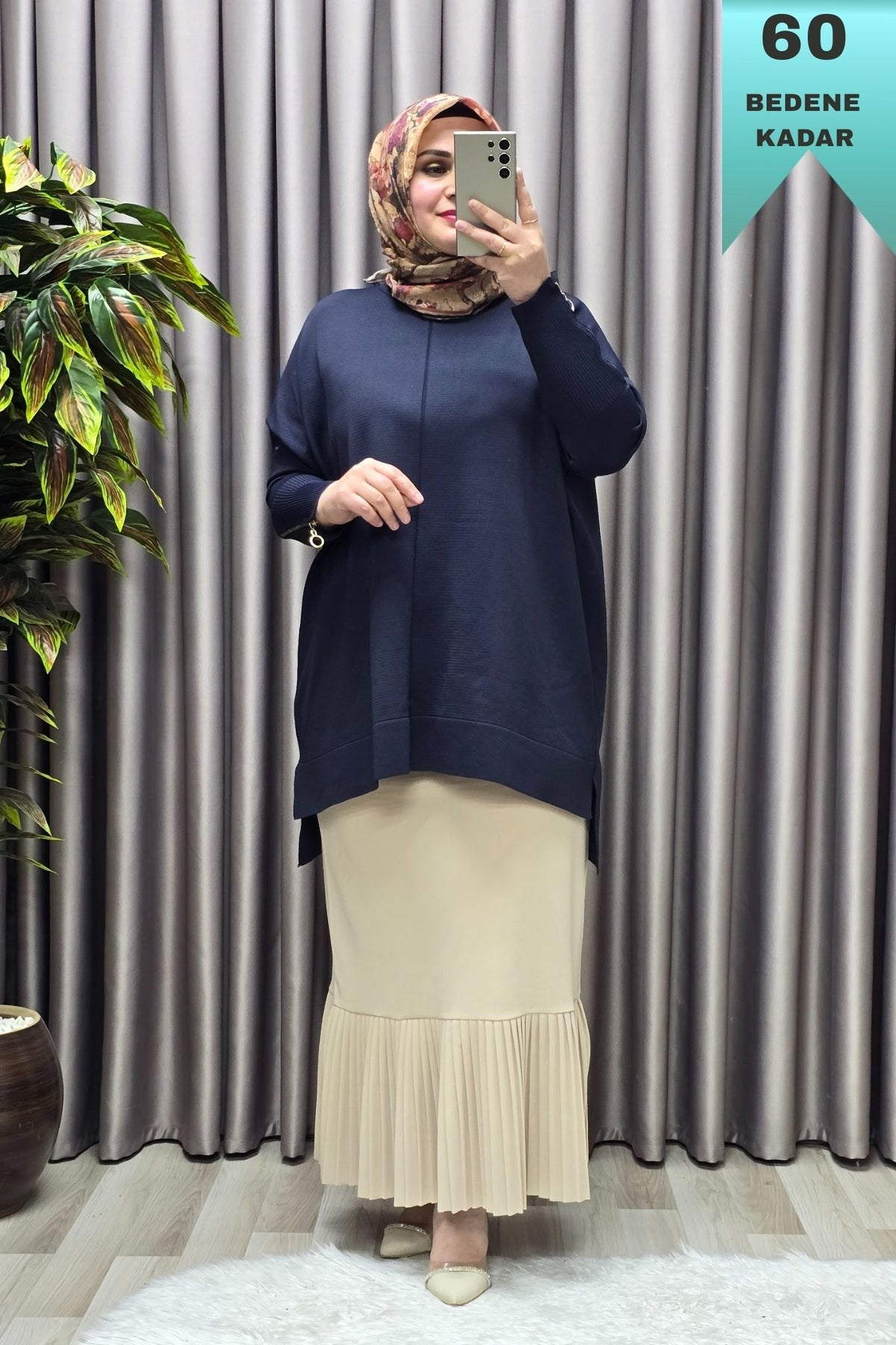 Kadın Giyim Büyük Beden Kolu Fermuar Detaylı Fitilli Standart Beden Triko Tunik