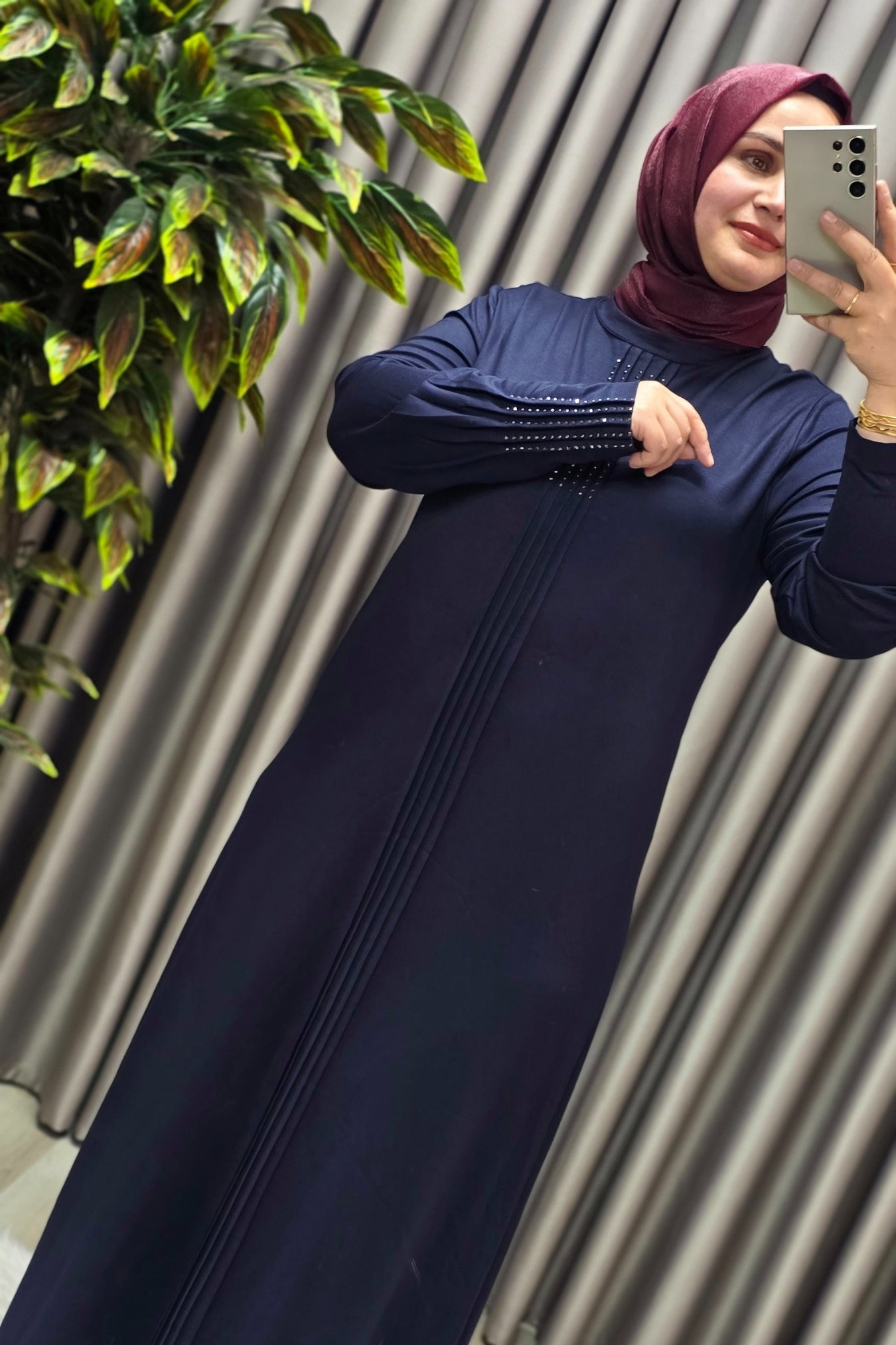 Kadın Giyim Büyük Beden Kolu Nevrür Taşlı Çimalı Elbise