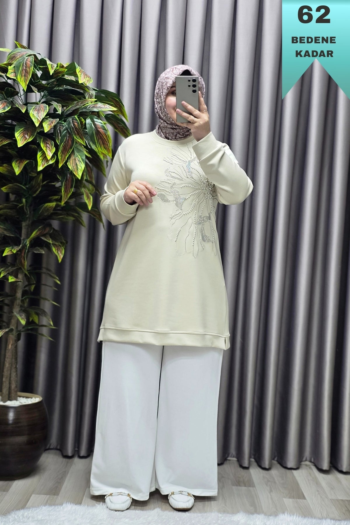 Kadın Giyim Büyük Beden Modal Taşlı Çiçekli Tunik