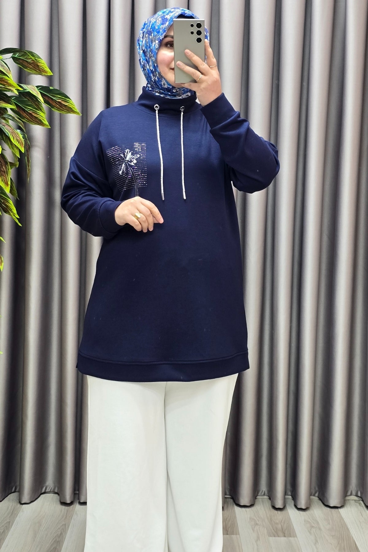 Kadın Giyim Modal Sırtı Nakışlı Tunik