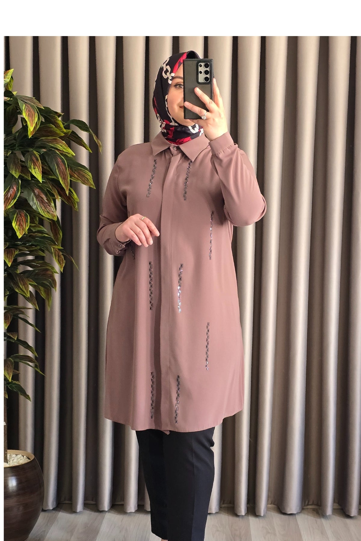 Kadın Tesettür Giyim Büyük Beden Şerit Taşlı Krep Gömlek